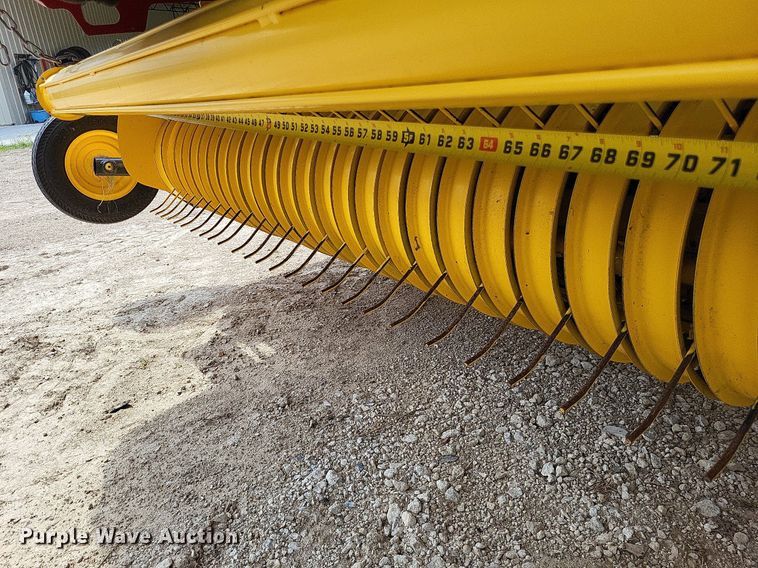 image for item DO3639 2020 New Holland Roll-Belt 560  round baler