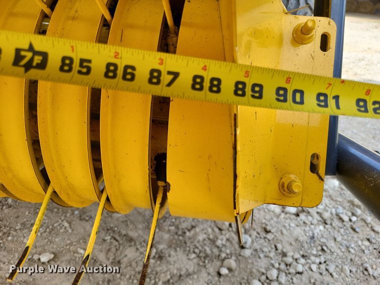 image for item DO3639 2020 New Holland Roll-Belt 560  round baler