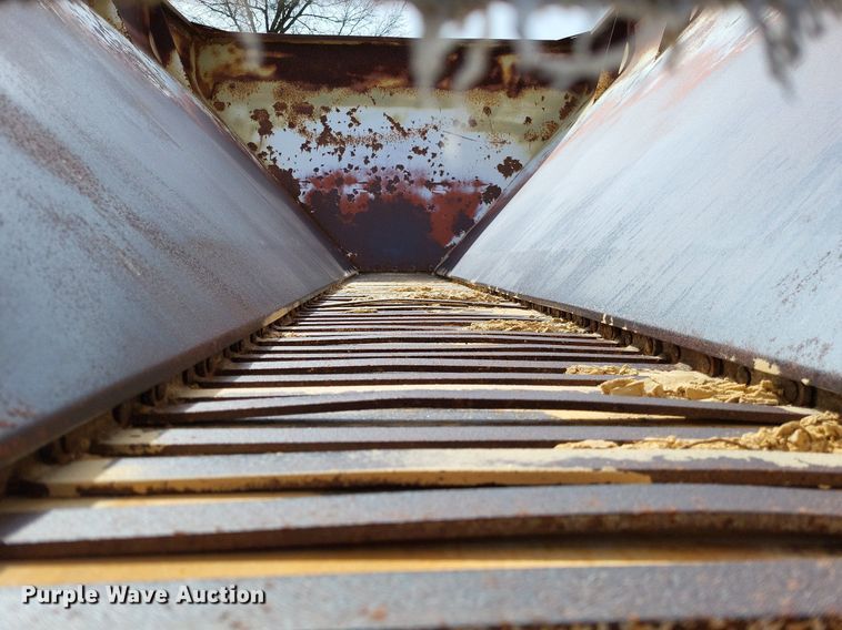 image for item DO3645 1982 Ford F800  applicator truck