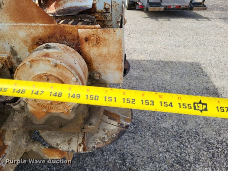 image for item DO3645 1982 Ford F800  applicator truck