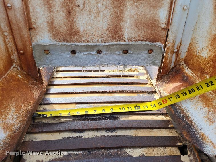 image for item DO3645 1982 Ford F800  applicator truck