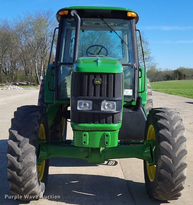 image for item DO3646 2006 John Deere 6615  MFWD tractor