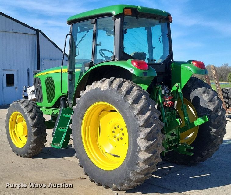 image for item DO3646 2006 John Deere 6615  MFWD tractor
