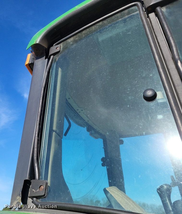 image for item DO3646 2006 John Deere 6615  MFWD tractor