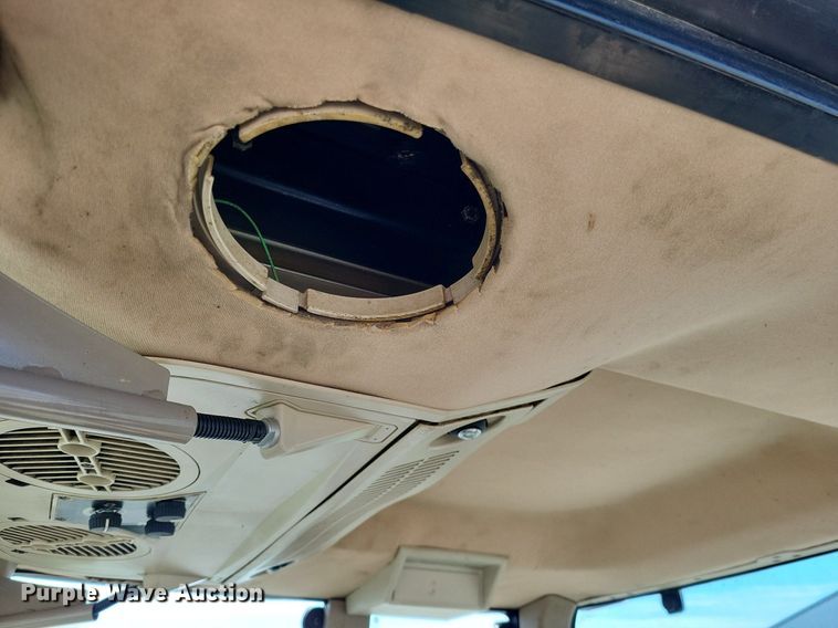 image for item DO3646 2006 John Deere 6615  MFWD tractor