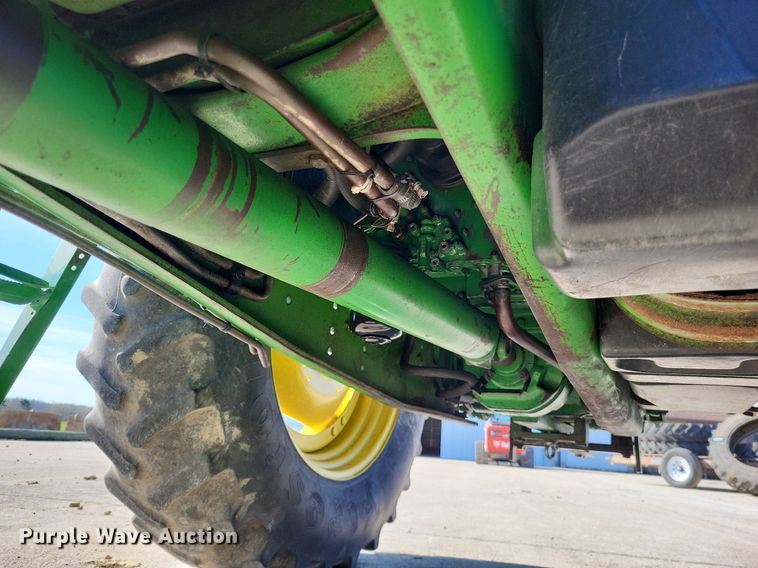 image for item DO3646 2006 John Deere 6615  MFWD tractor