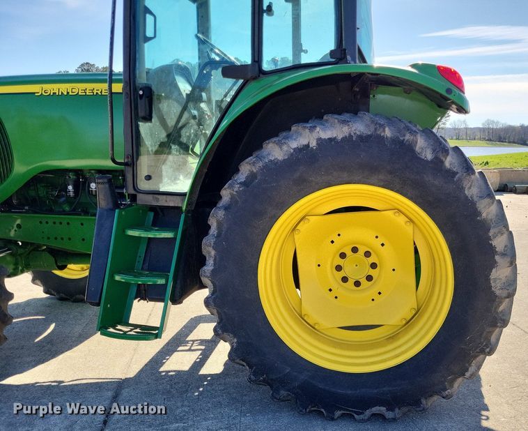 image for item DO3646 2006 John Deere 6615  MFWD tractor