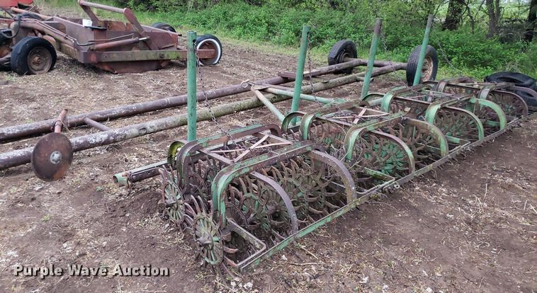 image for item DO3915 Rotary hoe