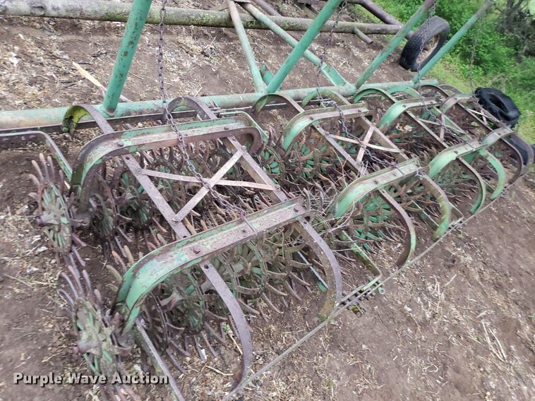 image for item DO3915 Rotary hoe