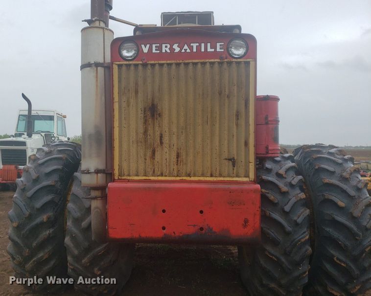 image for item DQ0362 Versatile 800  4WD tractor