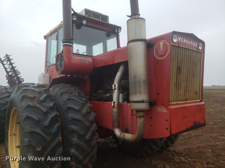 image for item DQ0362 Versatile 800  4WD tractor