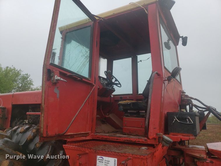 image for item DQ0362 Versatile 800  4WD tractor