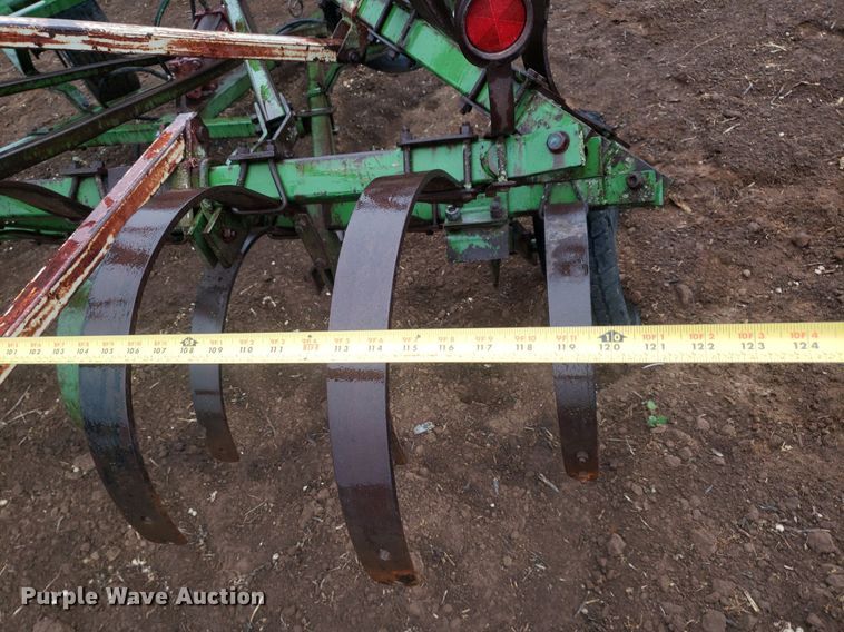 image for item DQ0365 Field cultivator