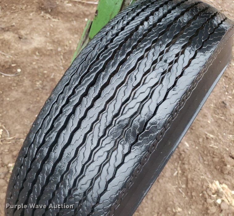 image for item DQ0365 Field cultivator