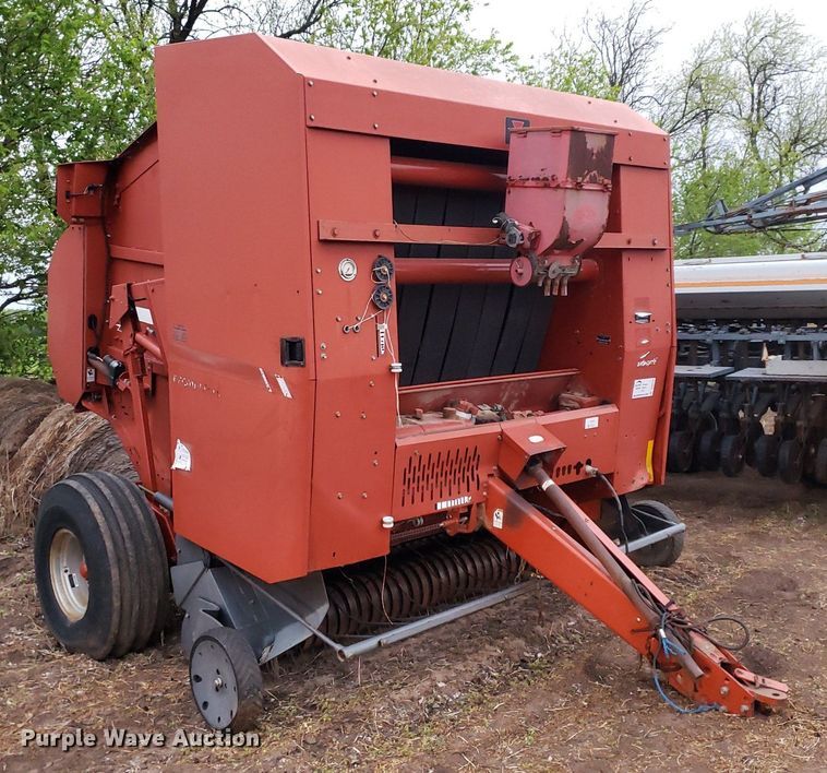 image for item DQ0378 2008 Massey Ferguson 2756A  round baler