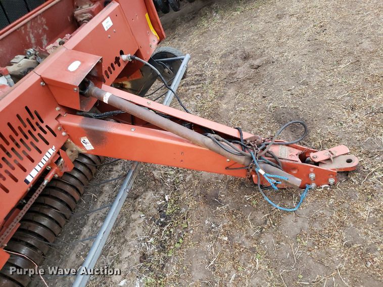 image for item DQ0378 2008 Massey Ferguson 2756A  round baler