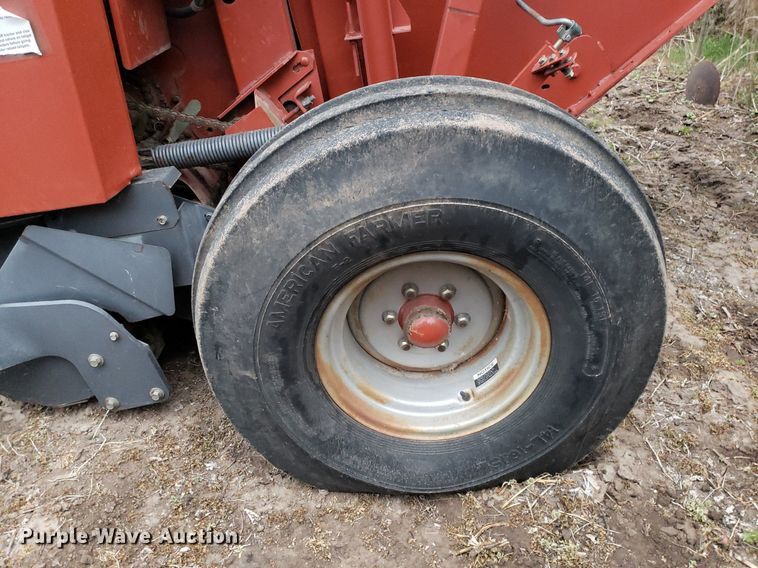 image for item DQ0378 2008 Massey Ferguson 2756A  round baler