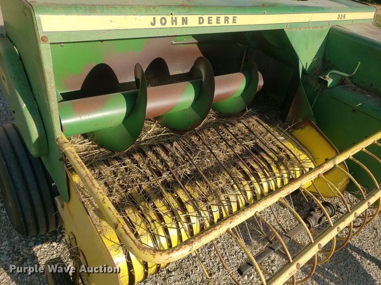 image for item DQ0515 John Deere 336  small square baler
