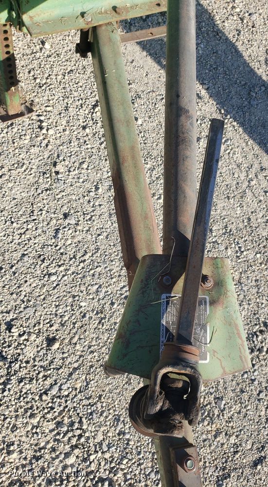 image for item DQ0515 John Deere 336  small square baler