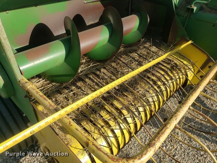 image for item DQ0515 John Deere 336  small square baler
