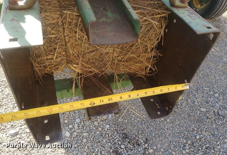 image for item DQ0515 John Deere 336  small square baler