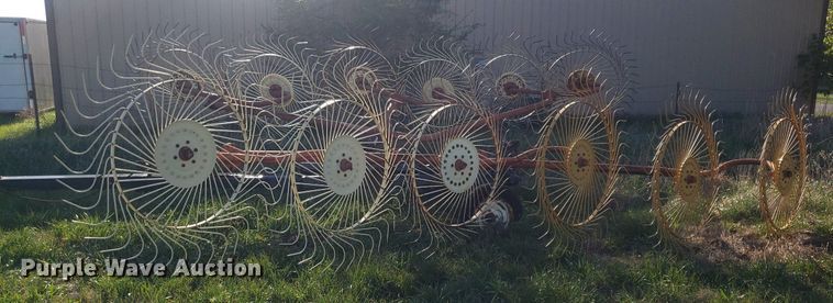 image for item DQ0516 Hay rake