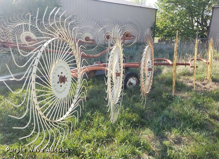 image for item DQ0516 Hay rake