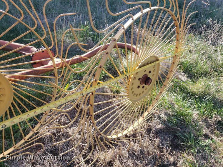image for item DQ0516 Hay rake