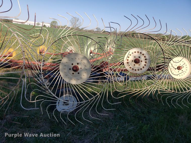 image for item DQ0516 Hay rake