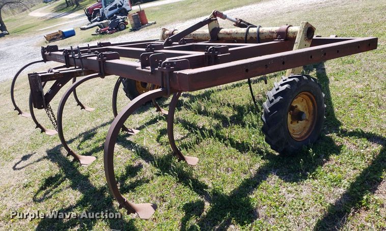 image for item DQ0518 Filed cultivator