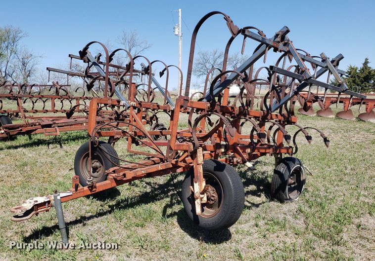 image for item DQ0521 CrustBuster  field cultivator