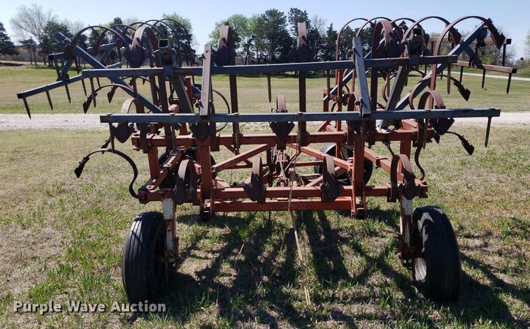 image for item DQ0521 CrustBuster  field cultivator