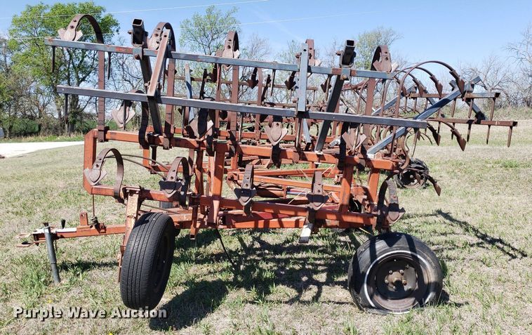 image for item DQ0521 CrustBuster  field cultivator
