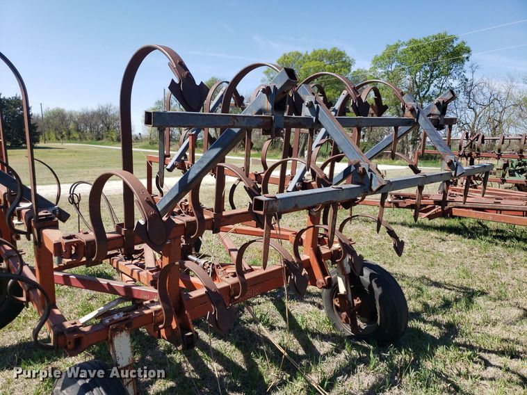 image for item DQ0521 CrustBuster  field cultivator