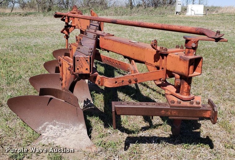 image for item DQ0524 White Farm Equipment 508  four bottom plow