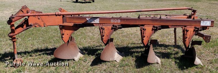 image for item DQ0524 White Farm Equipment 508  four bottom plow