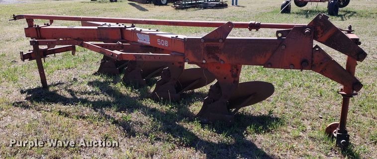 image for item DQ0524 White Farm Equipment 508  four bottom plow