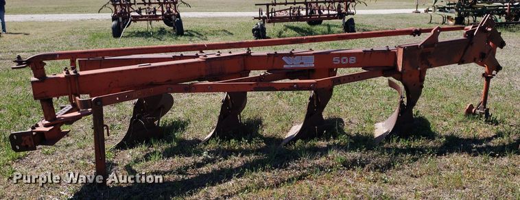 image for item DQ0524 White Farm Equipment 508  four bottom plow