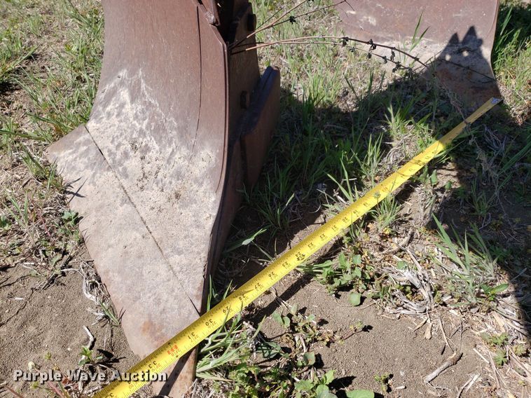 image for item DQ0524 White Farm Equipment 508  four bottom plow