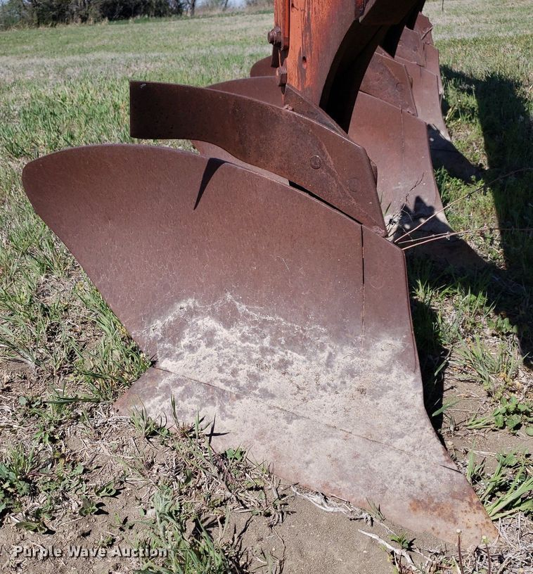 image for item DQ0524 White Farm Equipment 508  four bottom plow