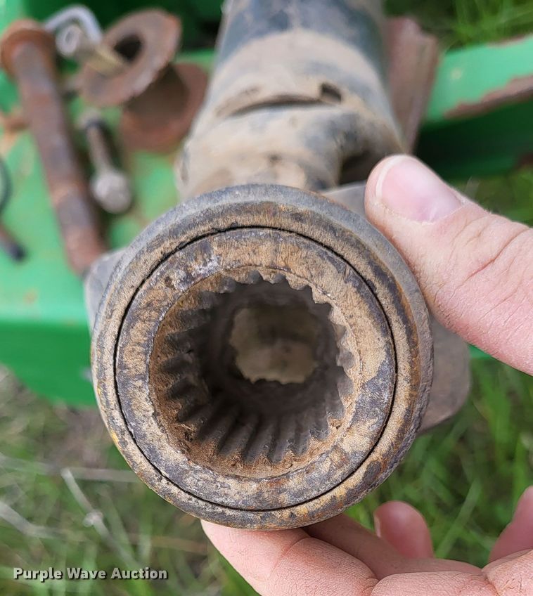 image for item DQ1672 2000 John Deere 945  swather / windrower