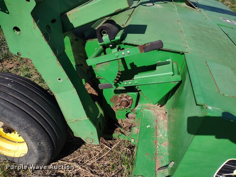 image for item DQ1672 2000 John Deere 945  swather / windrower