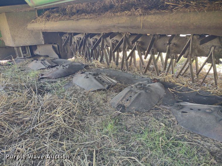 image for item DQ1672 2000 John Deere 945  swather / windrower