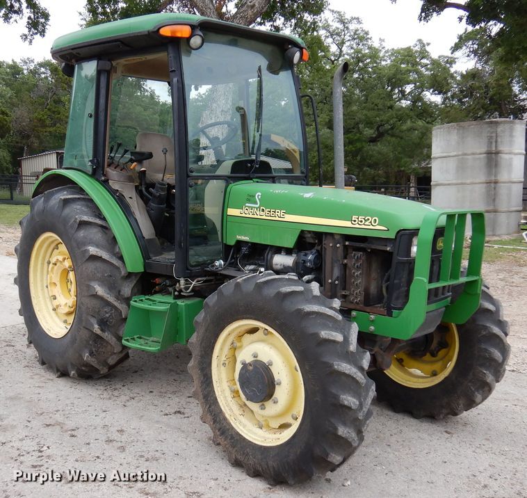 image for item DQ2034 2002 John Deere 5520  MFWD tractor