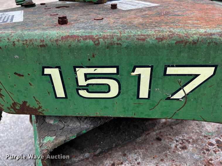 image for item DQ2034 2002 John Deere 5520  MFWD tractor