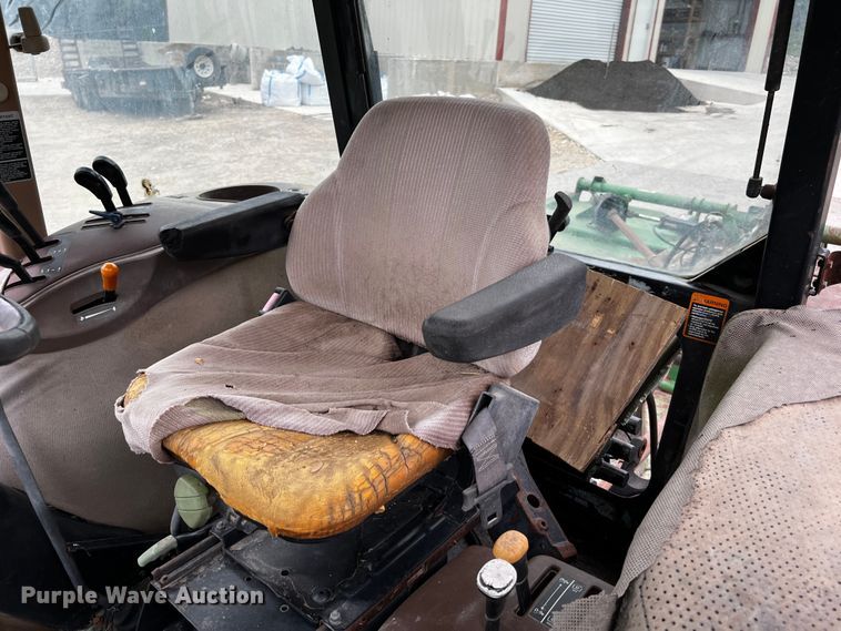 image for item DQ2034 2002 John Deere 5520  MFWD tractor