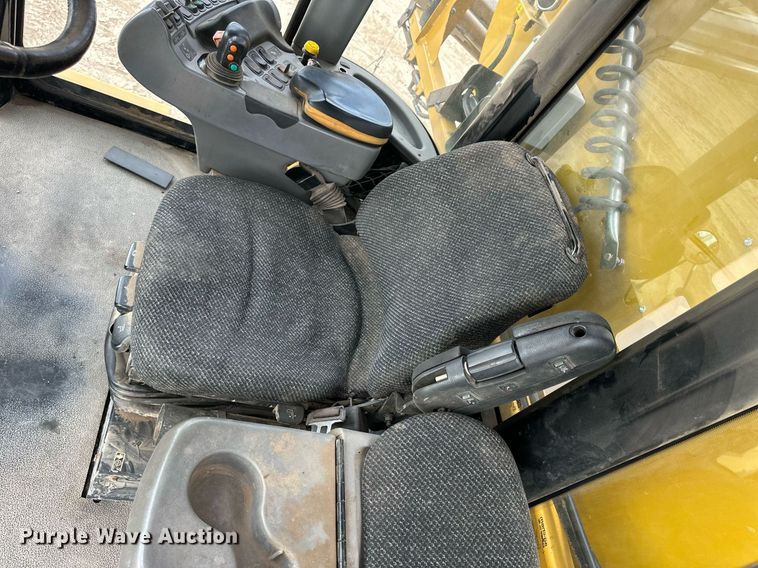 image for item DQ8719 Ag-Chem TerraGator 8204  applicator