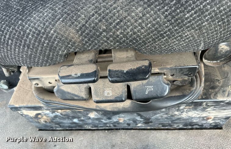 image for item DQ8719 Ag-Chem TerraGator 8204  applicator