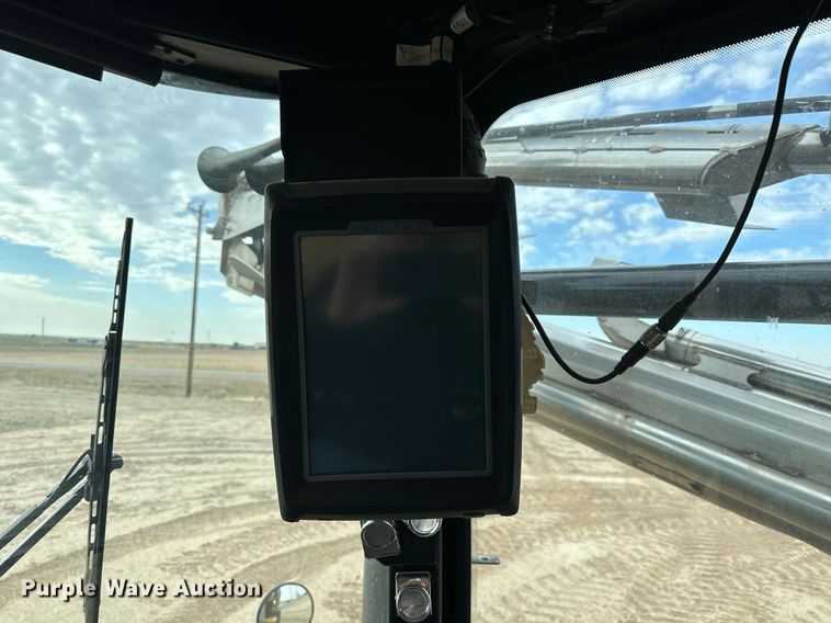 image for item DQ8719 Ag-Chem TerraGator 8204  applicator