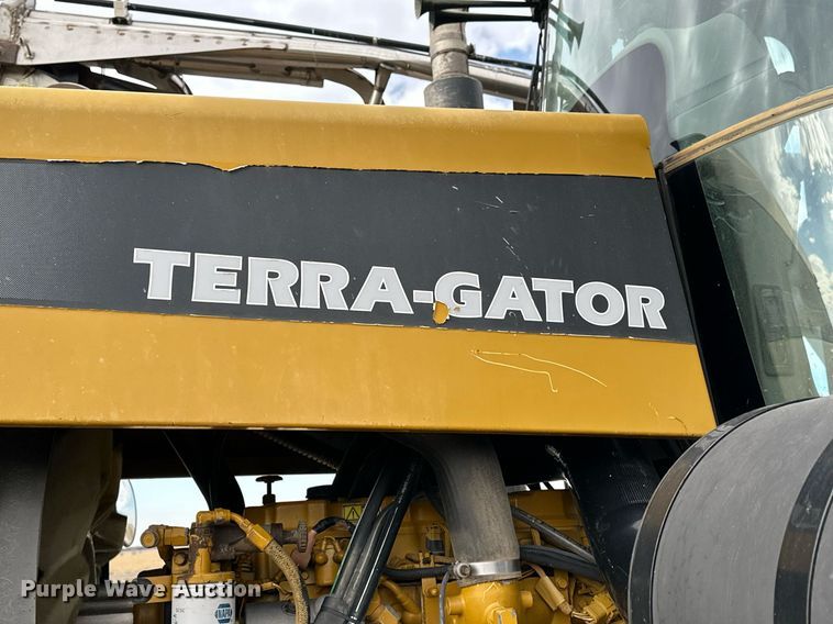 image for item DQ8719 Ag-Chem TerraGator 8204  applicator